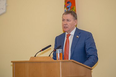 Депутаты приняли отчет полиции 